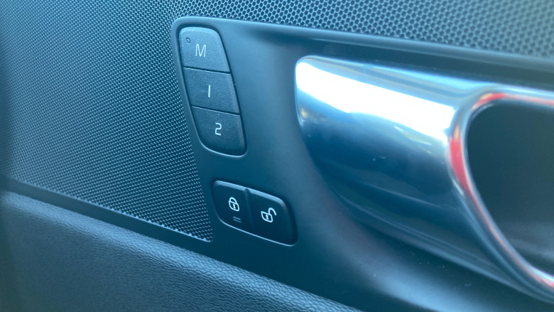 Volvo Xc60 2.0 B4D Inscription 5dr AWD Geartronic Diesel Estate